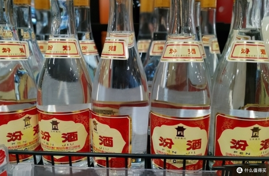 黄盖玻汾凭什么成为 “口粮酒天花板”？
从酒体到口感全维度拆解