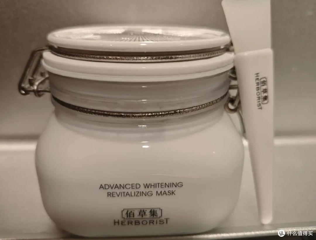 熬夜脸垮能用什么泥膜改善?经常熬夜脸松蜡黄用什么泥膜4款推荐
