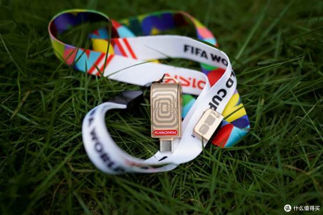 火力全开,稳藏激情:闪迪FIFA World Cup 2026授权版产品图赏
