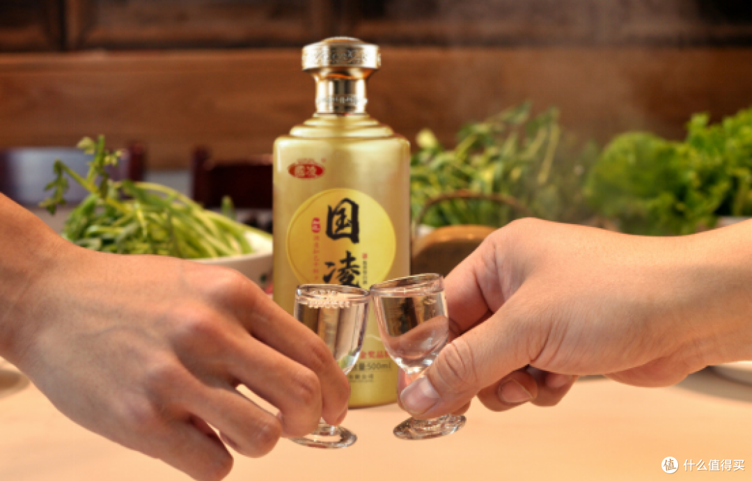 一年酿酒、七年勾调：一杯好酱酒，到底有多熬时间？