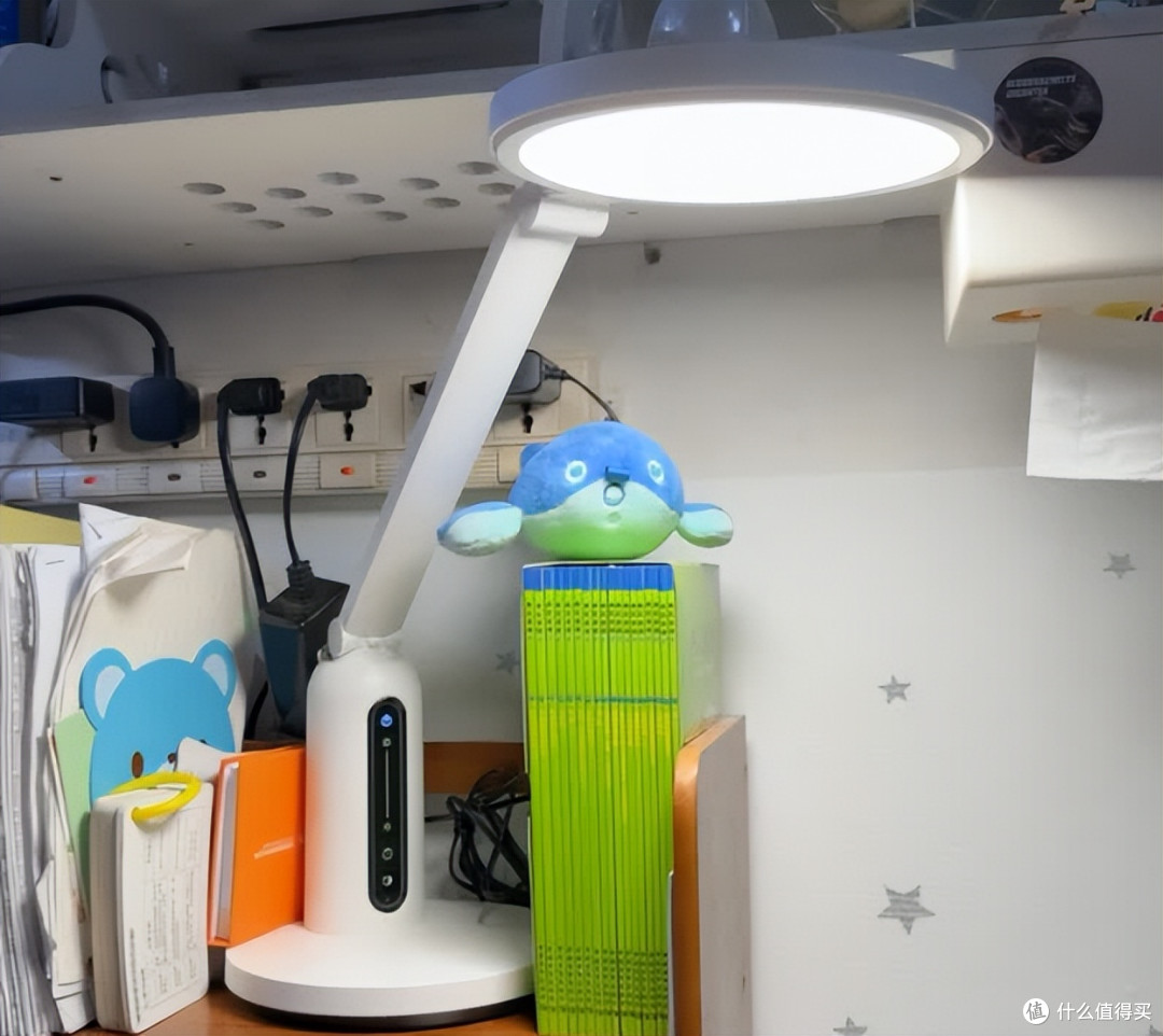 好用的学生台灯推荐有哪些?大桌面适配护眼台灯推荐,入手不亏