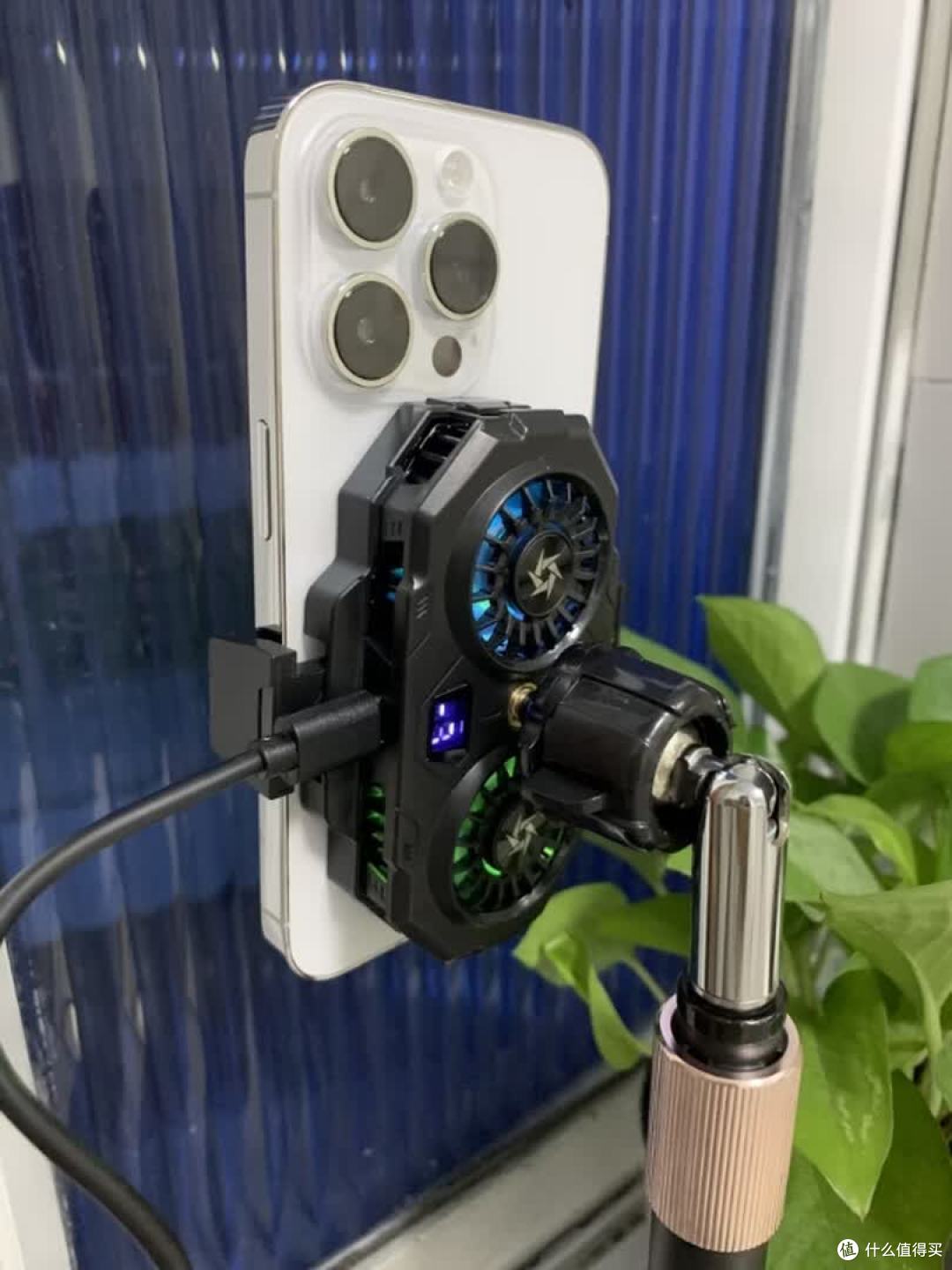 盘点：5款非常有特点的手机散热器
