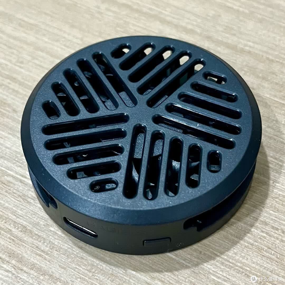 盘点：5款非常有特点的手机散热器