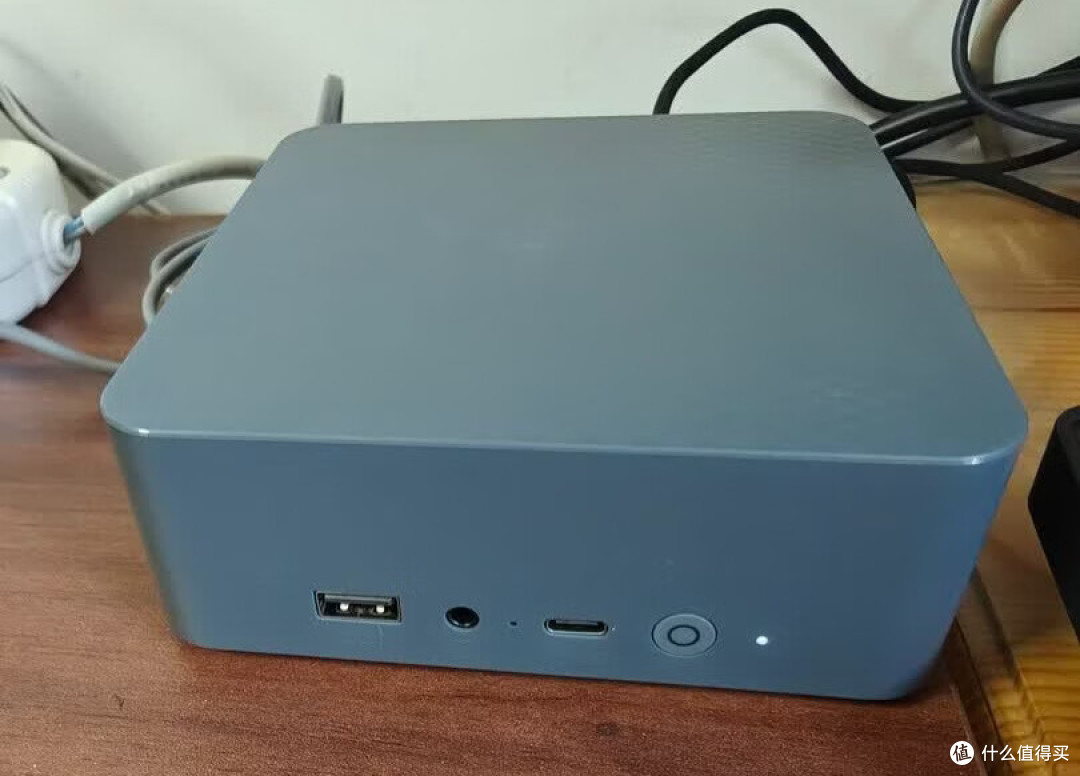 零刻EQi12迷你主机