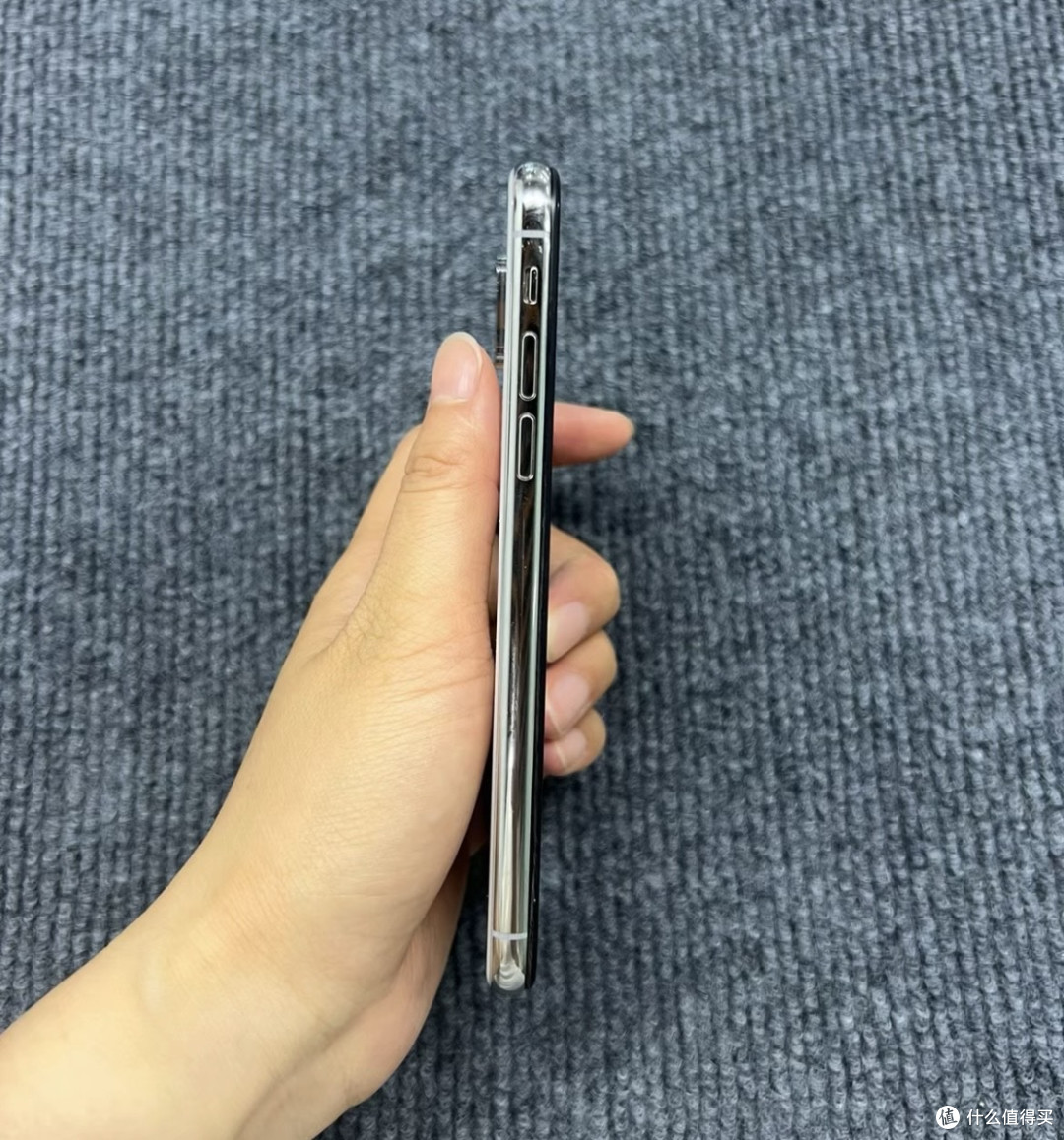 358块收了台iPhone X,Face ID加OLED屏幕放到现在依然不落伍