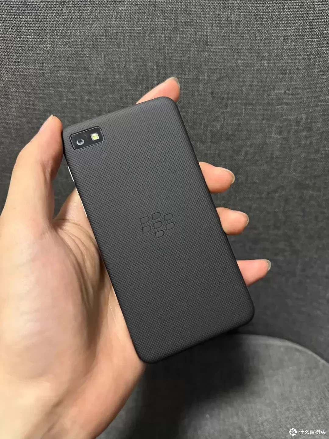 2013年发布的黑莓Z10,现在不到百元就能拥有,还能发挥什么余热