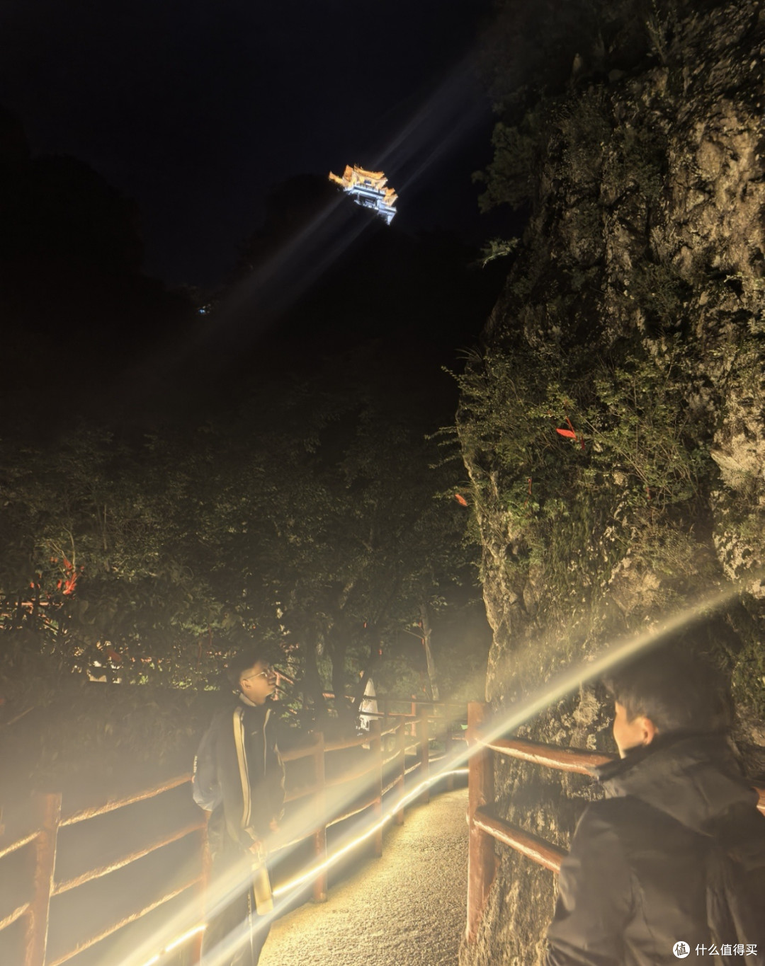 这个夏天在远方|夜爬老君山,撞见山顶的漫天星光与绝美日出