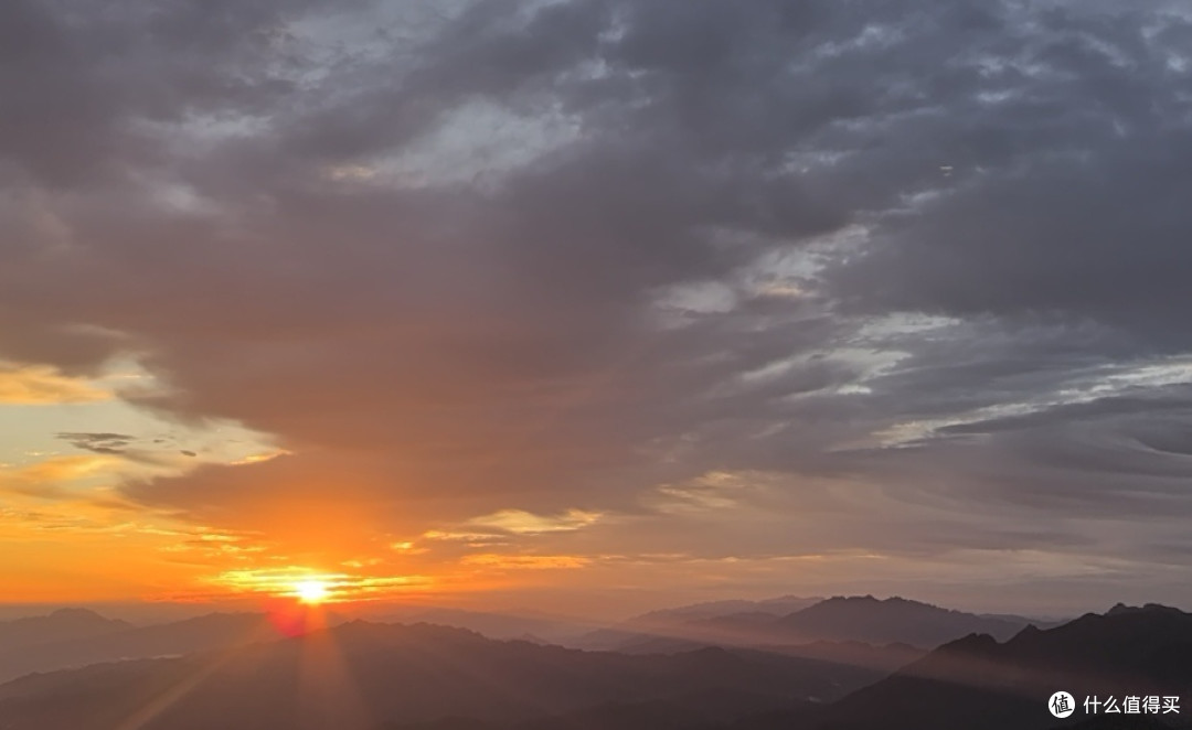 这个夏天在远方|夜爬老君山,撞见山顶的漫天星光与绝美日出