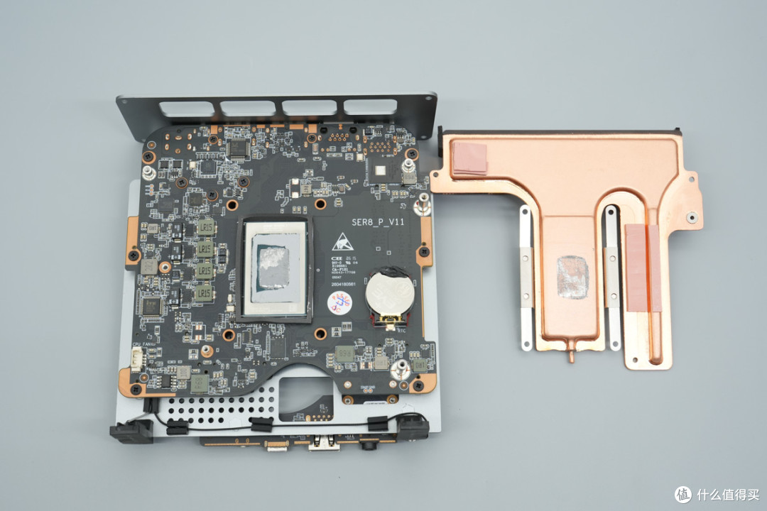 AMD Ryzen 7 H 255 8核处理器加持,街未觉醒迷你PC主机拆解