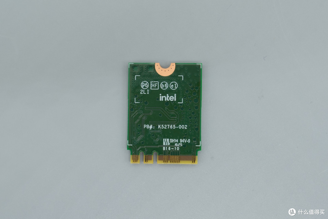 AMD Ryzen 7 H 255 8核处理器加持,街未觉醒迷你PC主机拆解