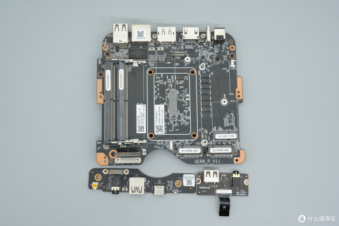 AMD Ryzen 7 H 255 8核处理器加持,街未觉醒迷你PC主机拆解