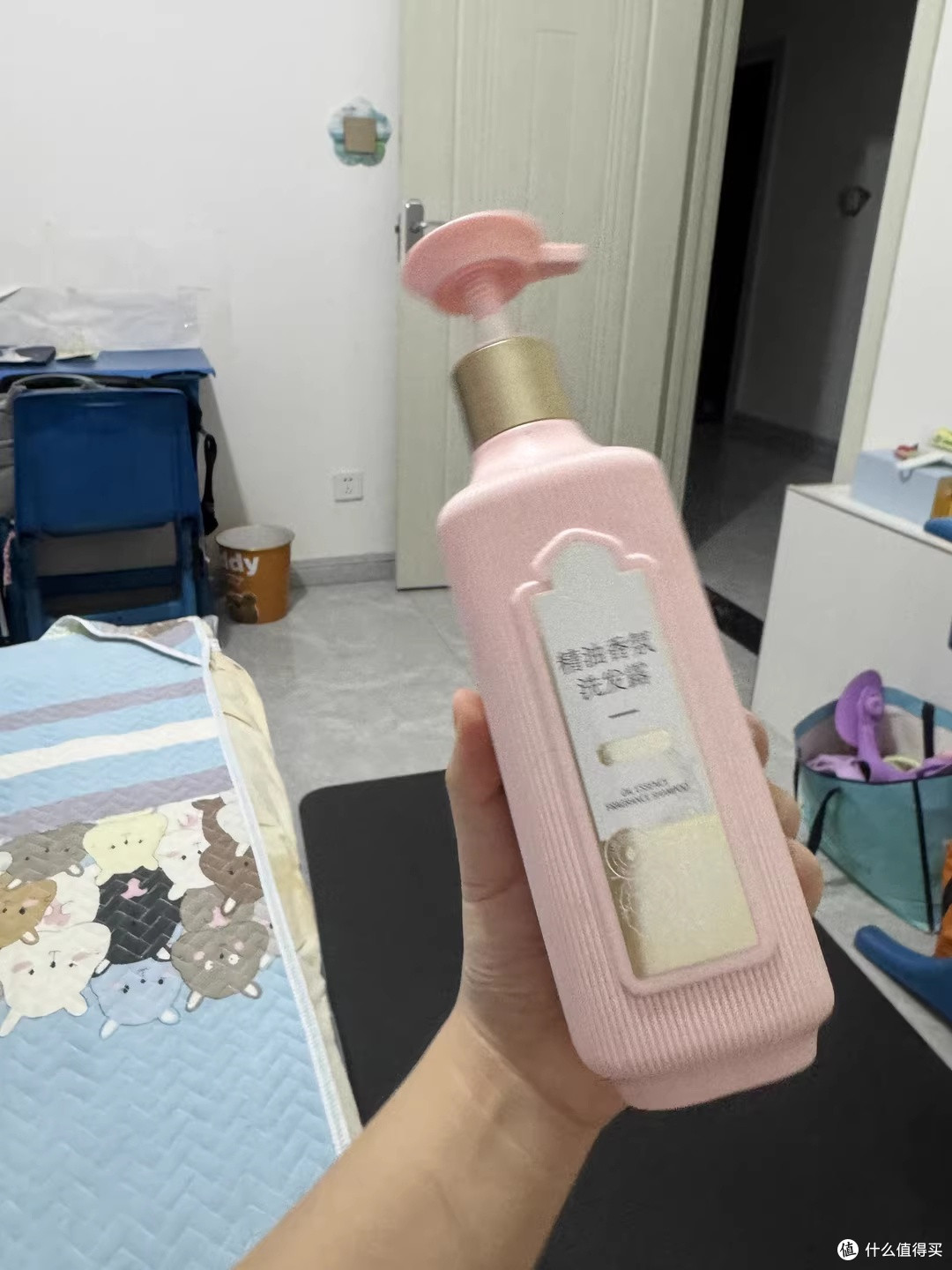 百雀羚三生花洗发水：一瓶让油头也能喘口气的国货香氛款