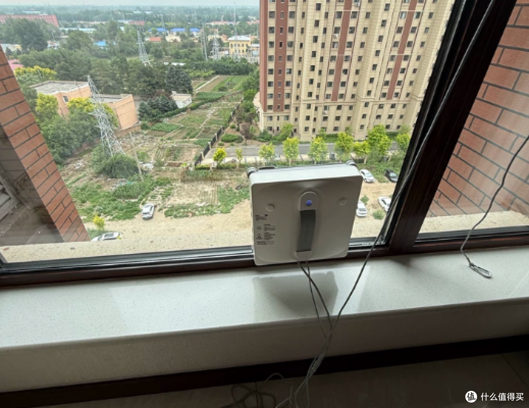 实测摩尔 M8PRO 火鲸 H7S MAX 欧克森 W66 ProPlus 擦窗机器测评