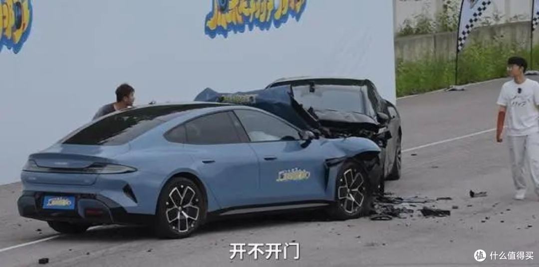 首例测评造假重判!捏造小米SU7测评博主获刑1年8个月