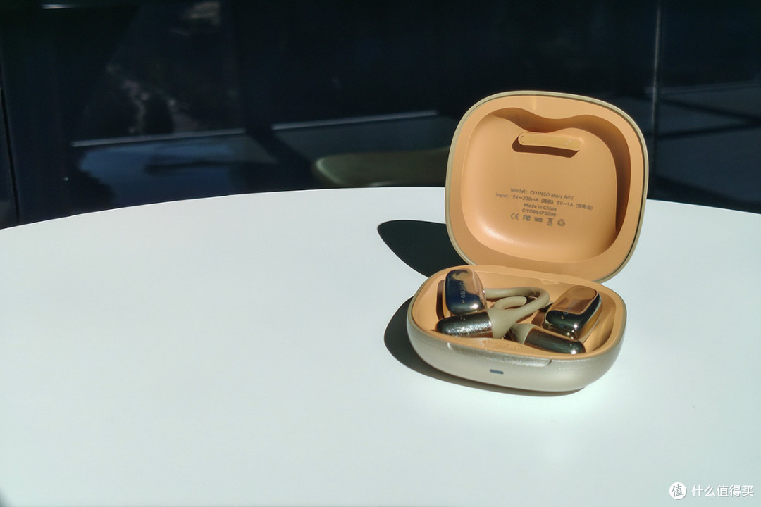 开放式耳机卷到百元档？瓷音未来Mars Air2：轻、稳、好听兼顾