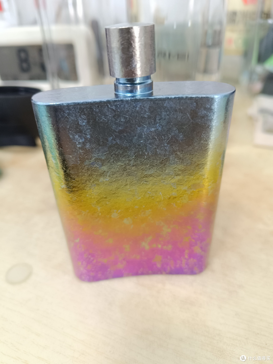 纯钛酒壶螺纹总冒黑粉?不是钛材质耐磨差,军工在用它是有道理的