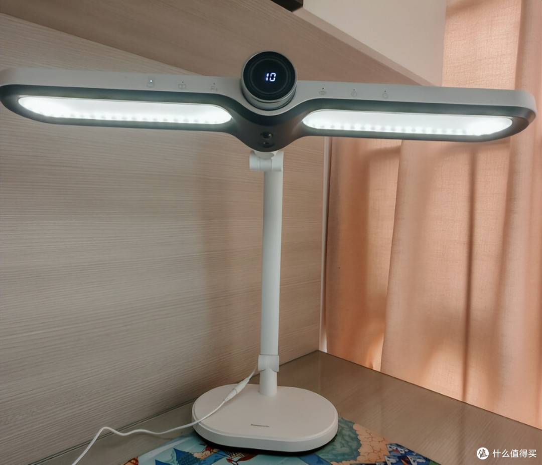 学生护眼灯哪种好?护眼台灯主流品牌梳理,孩子用眼选品不迷茫