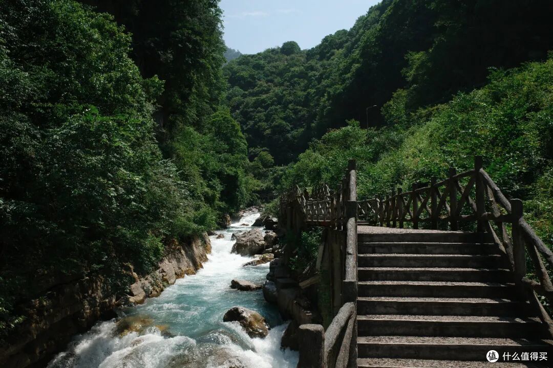 高铁1h！在40℃火炉边，挖到一座24℃避暑小城，夏天来这回血刚刚好