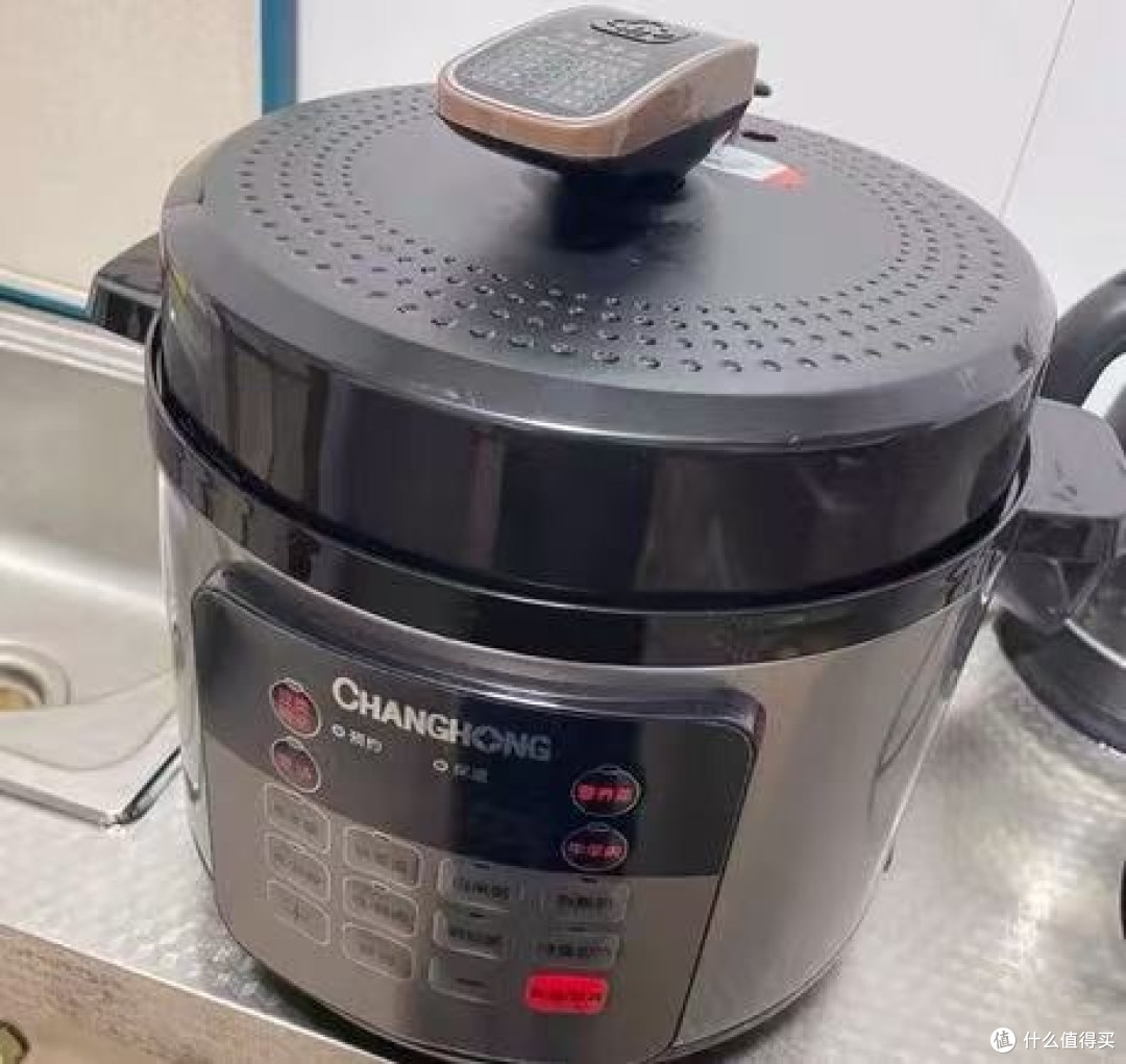 筛选十款综合表现满分的高压锅，深究哪个品牌最好最安全

 