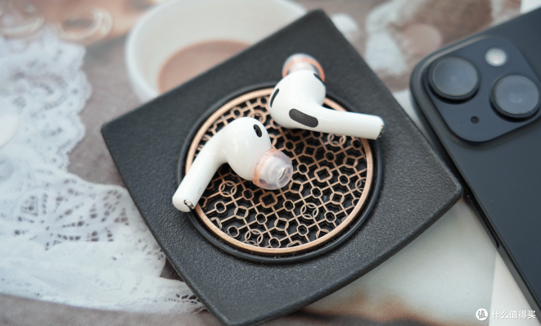 AirPods Pro 3换个特殊耳机套音质大提升?主观聊声必飞AuraFine