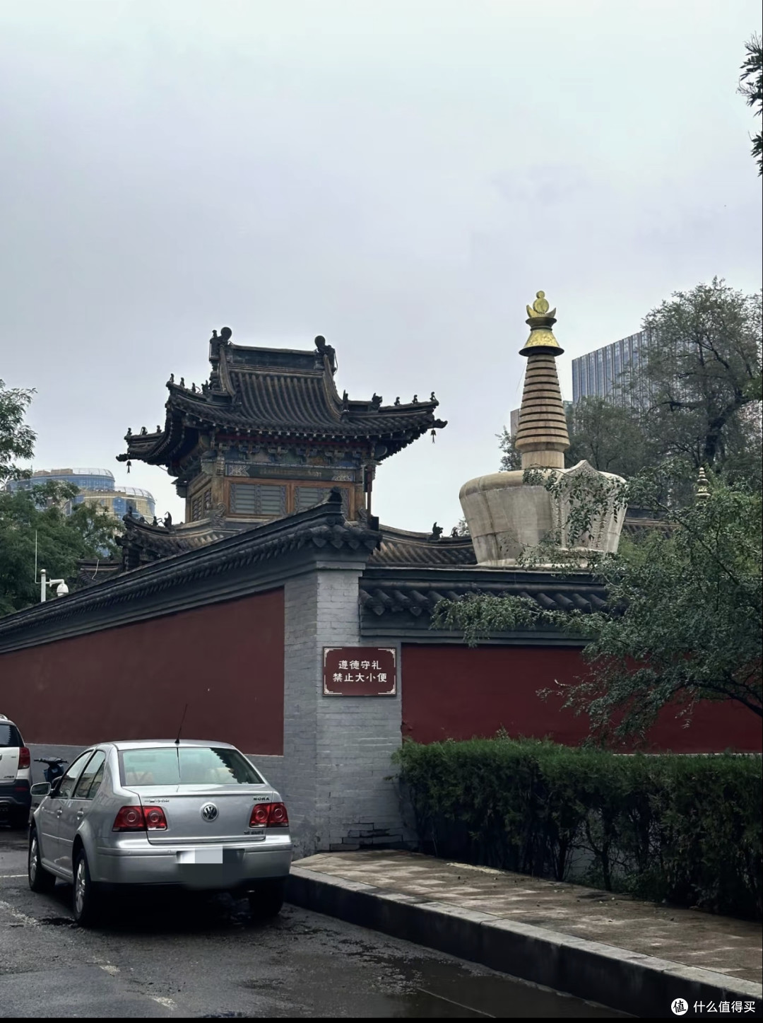 闹市中独守清静的寺院,人少到能拍到最美机位