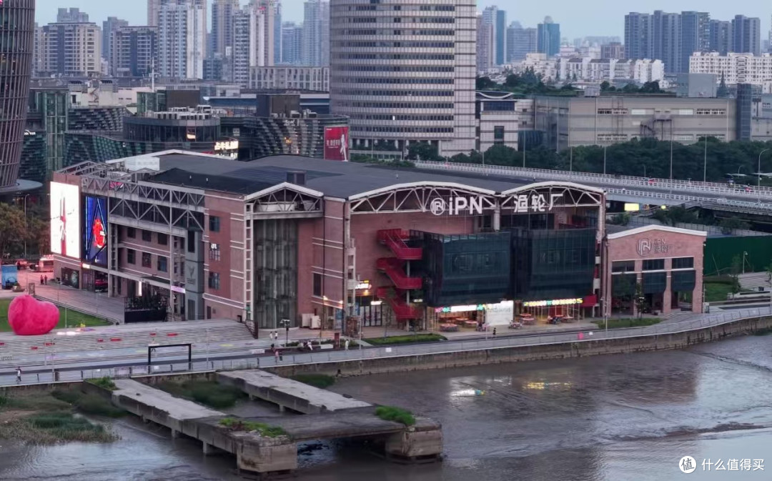 宁波新晋必打卡地标!IPN 渔轮厂,工业遗产变身沉浸式演艺新空间