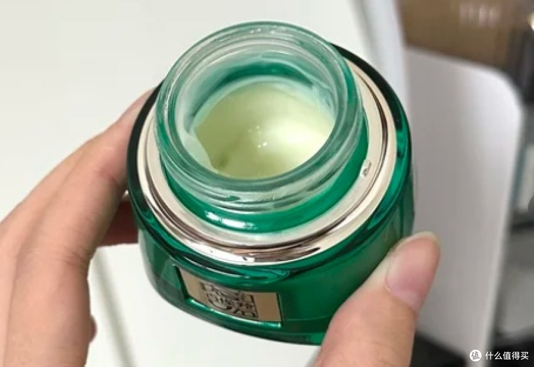 干燥长细纹用什么面霜?干纹多涂什么面霜?4款淡纹面霜实测