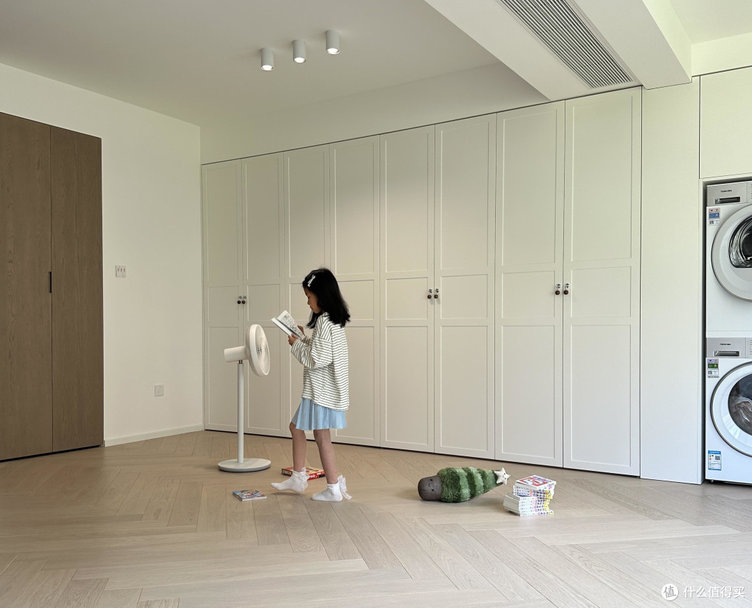 被年轻人「收纳智慧」惊到:柜子不够用,不是房子小,是我没开窍