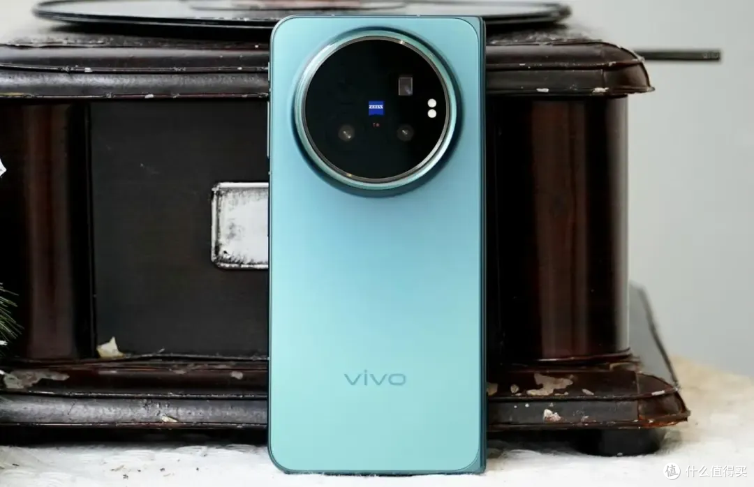 三星卖12999元,别当冤大头,这台7999元的vivo折叠屏才是真香机