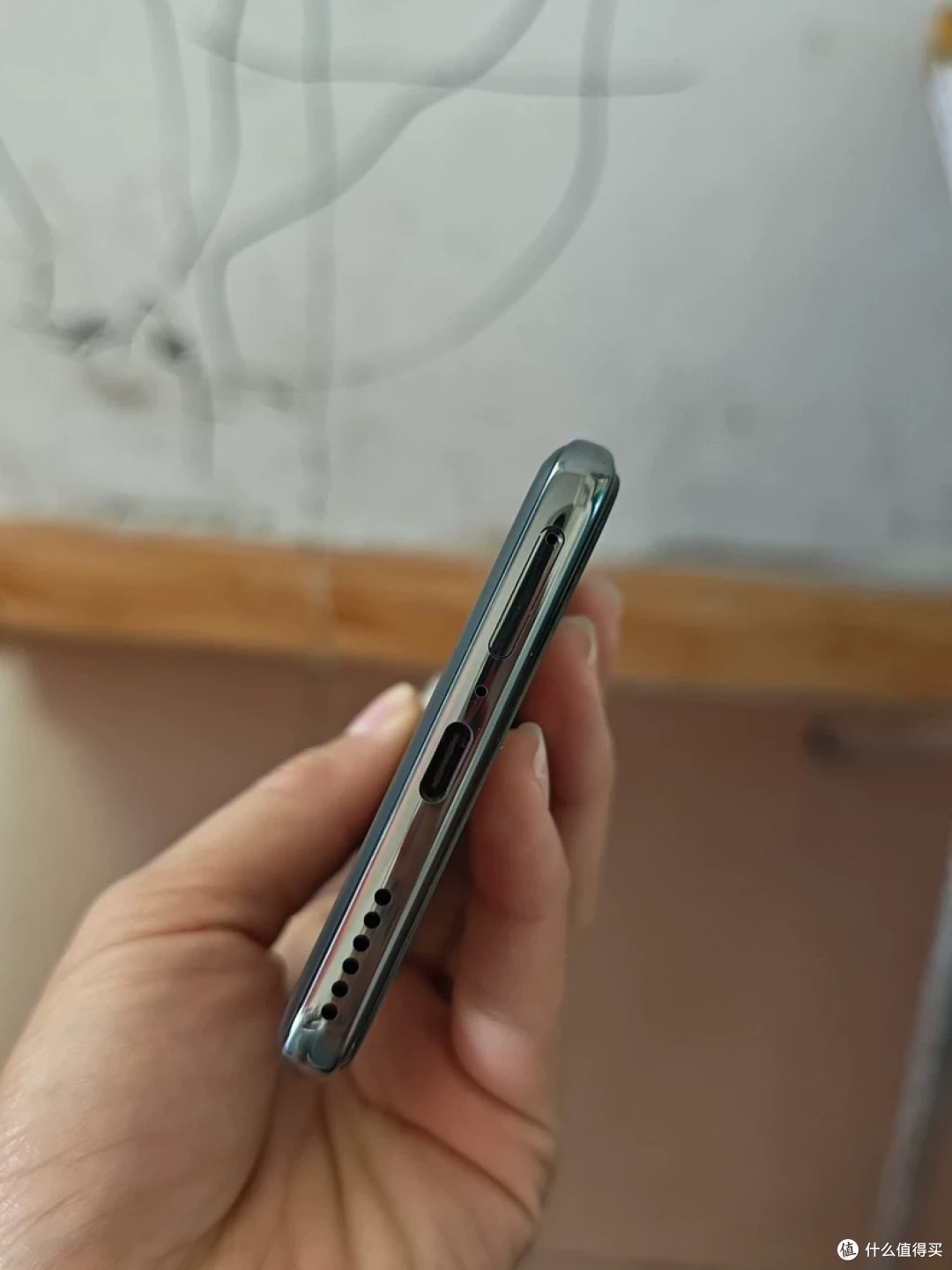 荣耀300 Ultra跌麻了,16GB+1TB从4199元滑到2959元