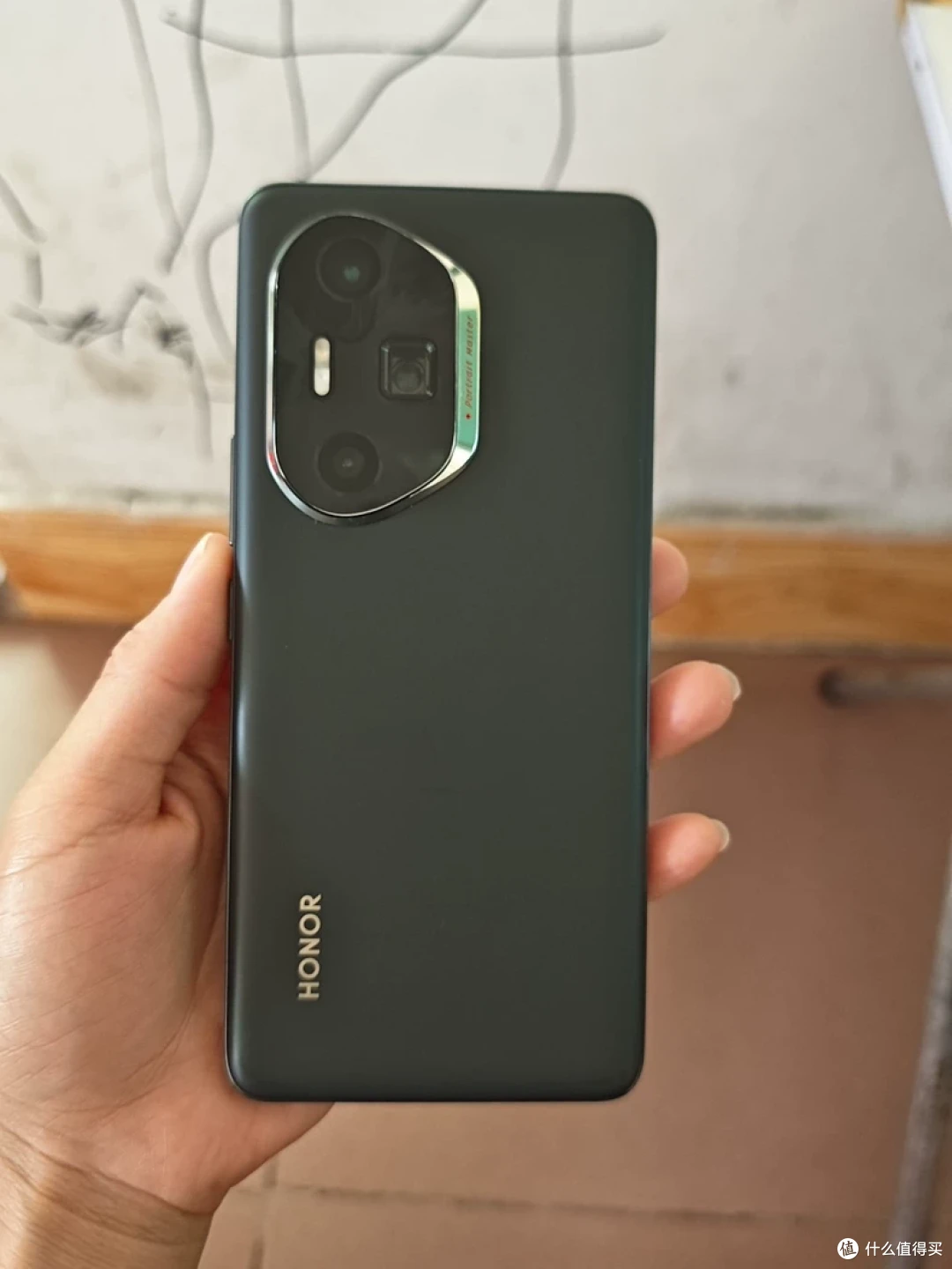 荣耀300 Ultra跌麻了,16GB+1TB从4199元滑到2959元
