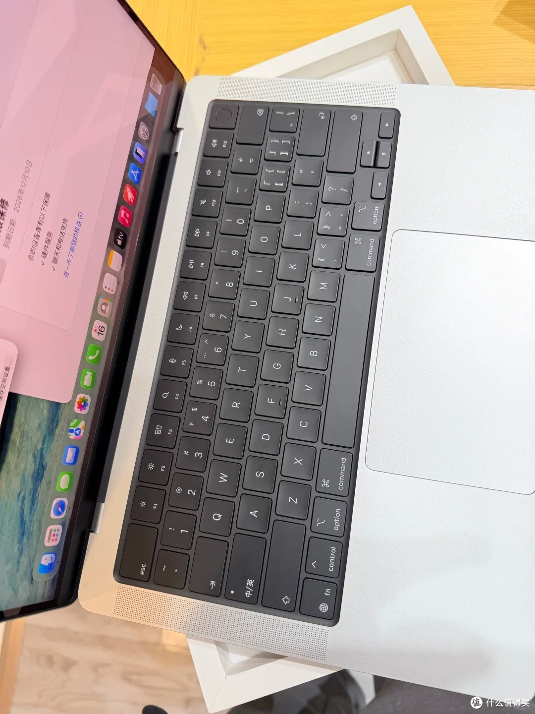 我的人生第一台 MacBook Pro!M5 芯片 24+1T,从神舟战神到苹果