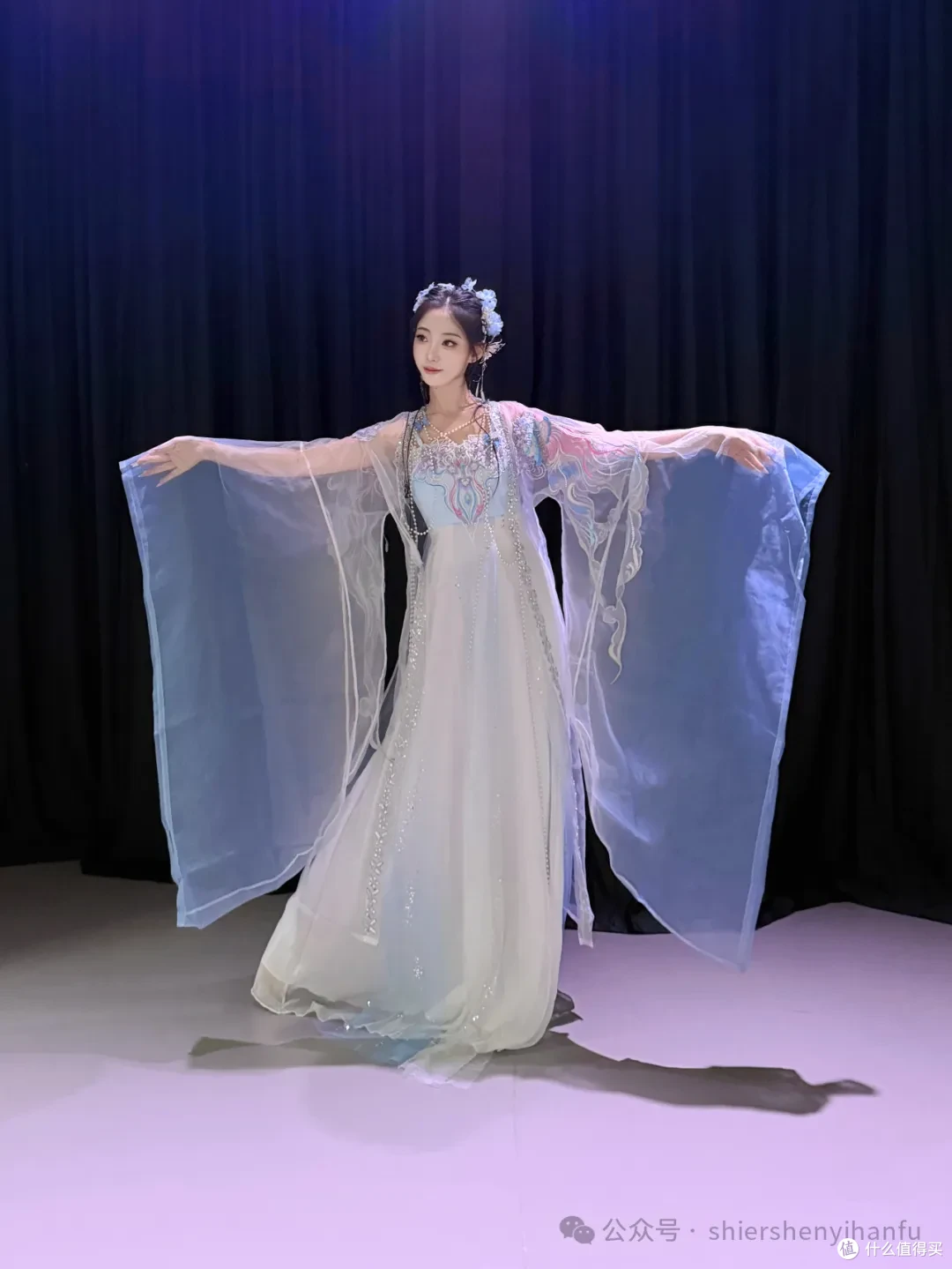 云海藏水母,清纱赴夏来|十二深衣「汐幔」新品上新