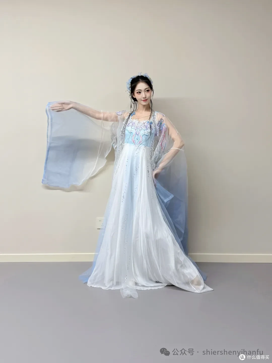 云海藏水母,清纱赴夏来|十二深衣「汐幔」新品上新