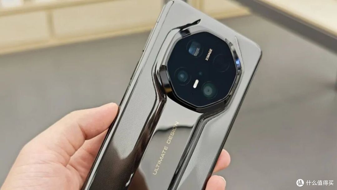 7000mAh+2亿像素！华为Mate 90全系直屏杀疯，9月硬刚苹果