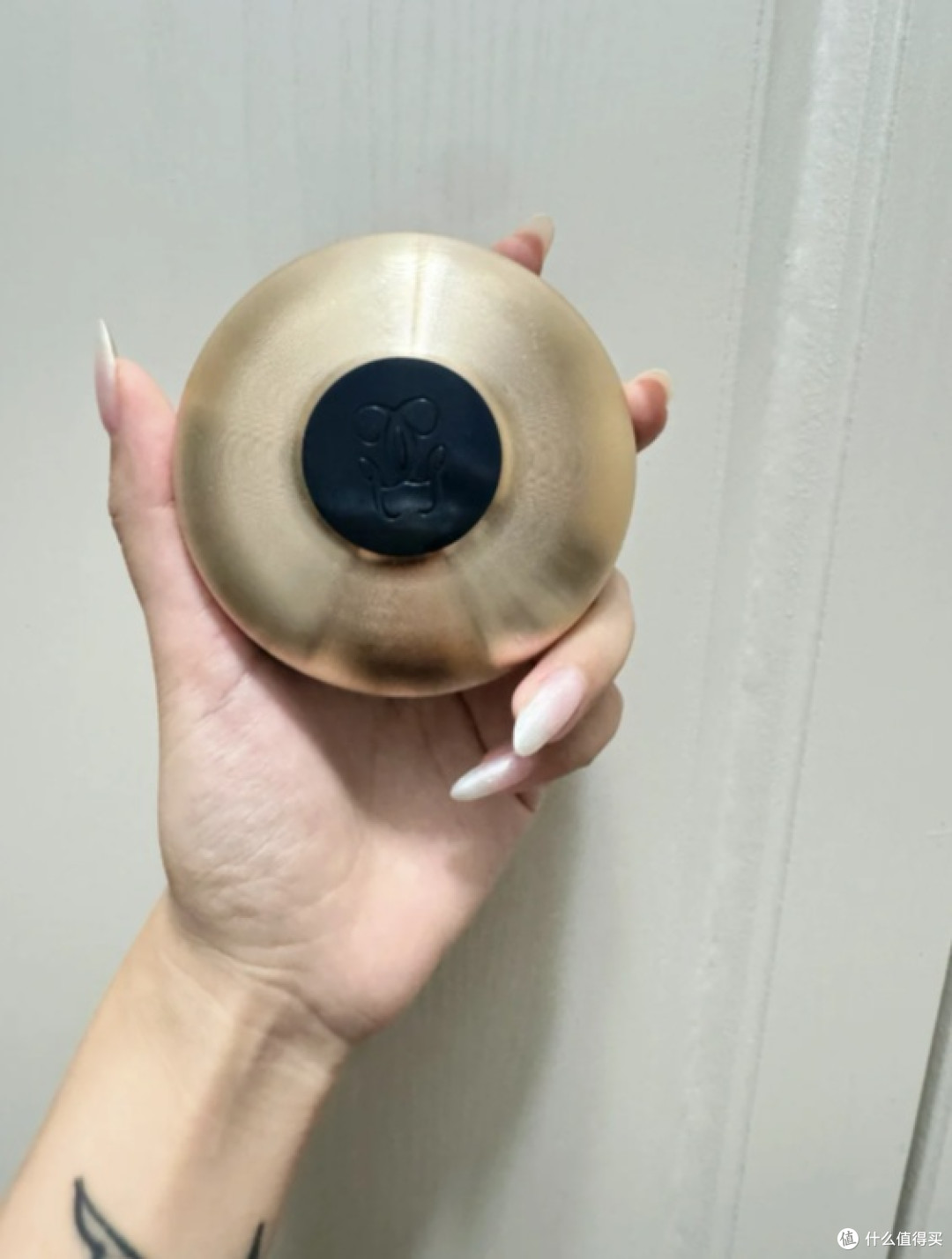 什么眼油眼霜改善色素型黑眼圈?4款眼油眼霜淡化表层暗沉