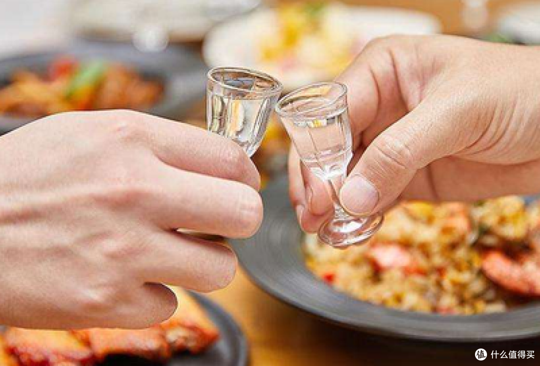 第一次认真喝酱香型白酒:一个月试了四个价位,记录我的真实感受