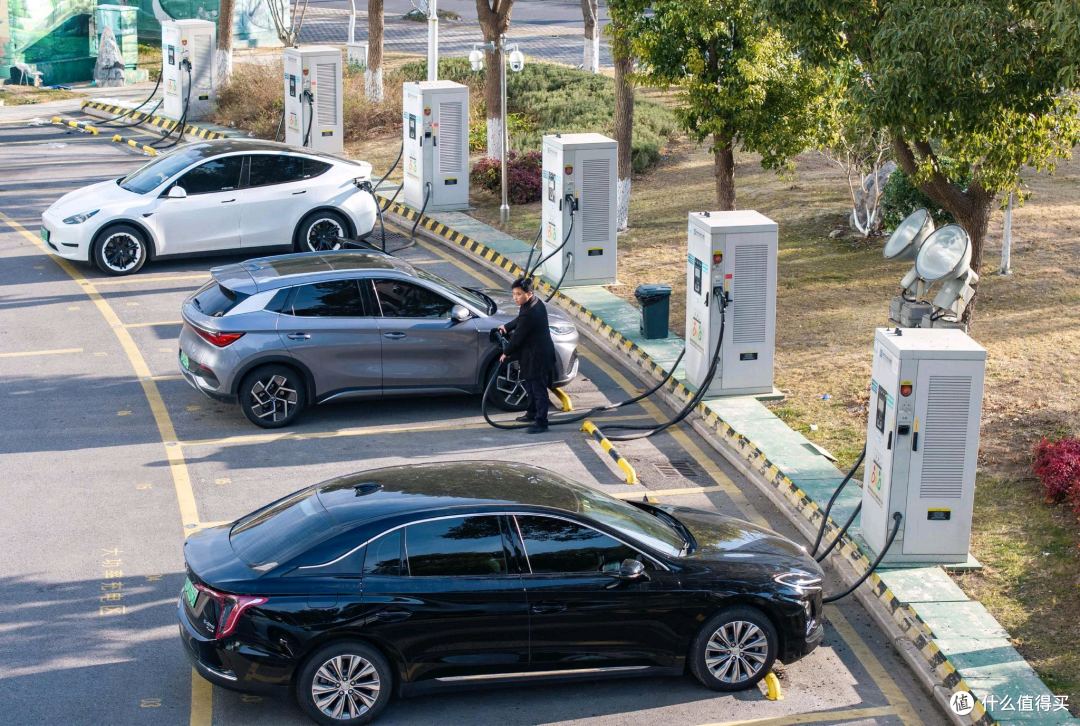 油车与电车:年行万里,成本竟无差?