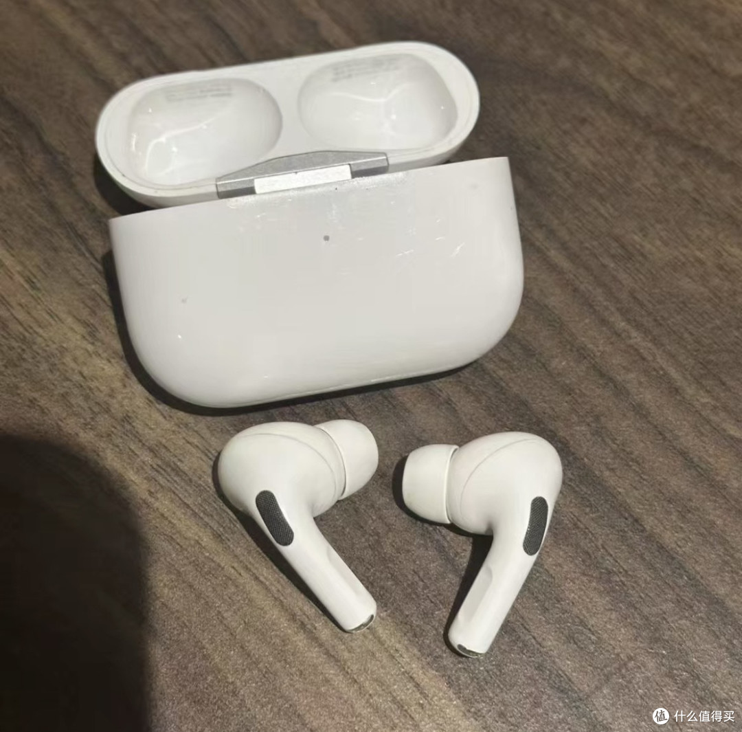  闲鱼320块收了副AirPods Pro一代，主动降噪且弹窗秒连无缝切换
