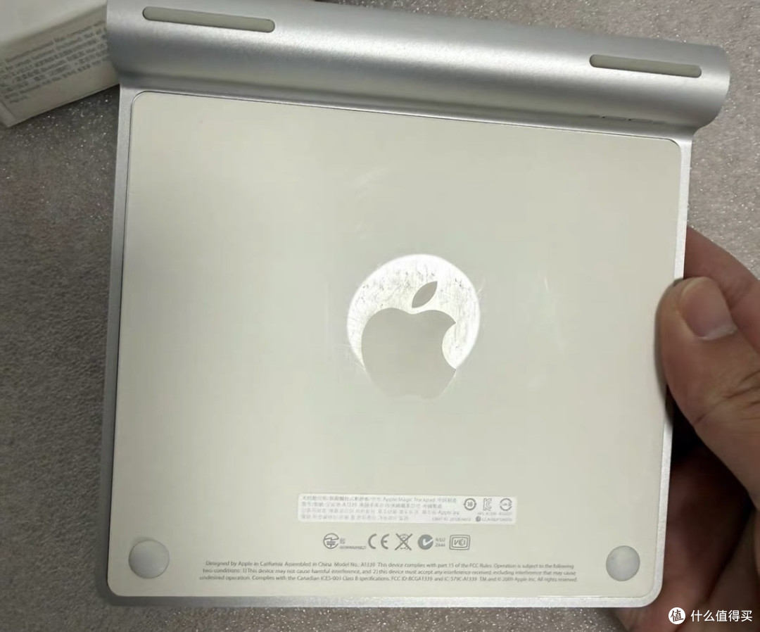 闲鱼135捡了块MagicTrackpad,物理按压咔嗒声比线性马达更有实感
