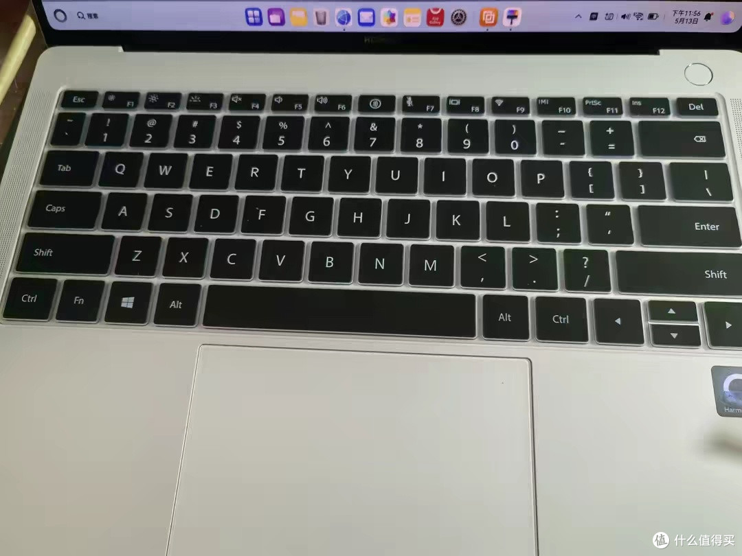 刚买的华为MateBook Pro笔记本电脑，轻薄不减性能