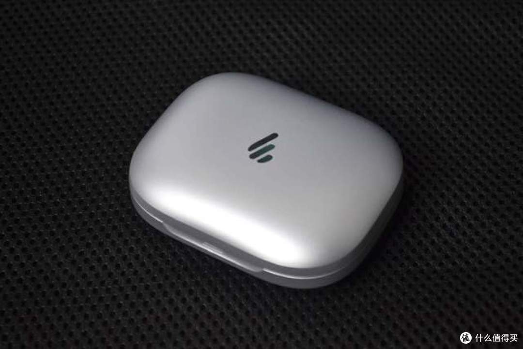 告别“听个响”:AI声学漫步者FitFree Turbo 重塑开放式耳机体验