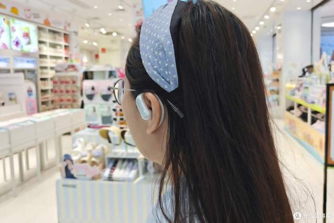 告别“听个响”:AI声学漫步者FitFree Turbo 重塑开放式耳机体验