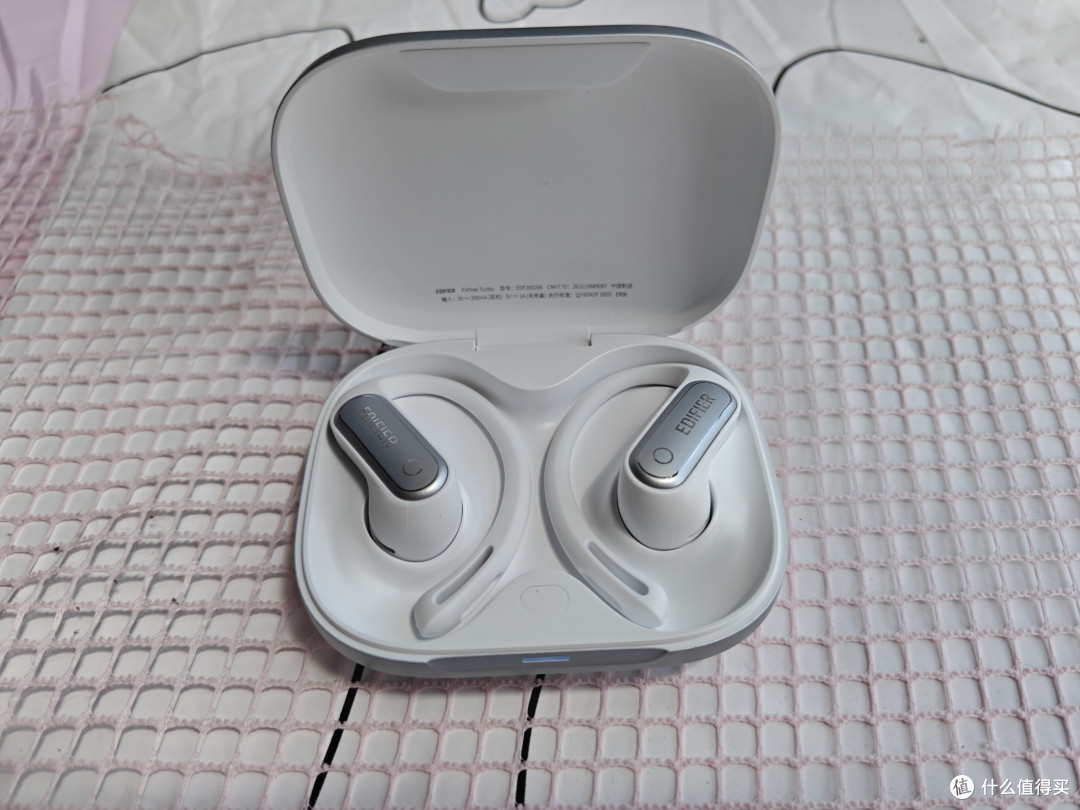 Hi-Res金标加AI声学引擎?漫步者FitFree Turbo重定义开放式耳机