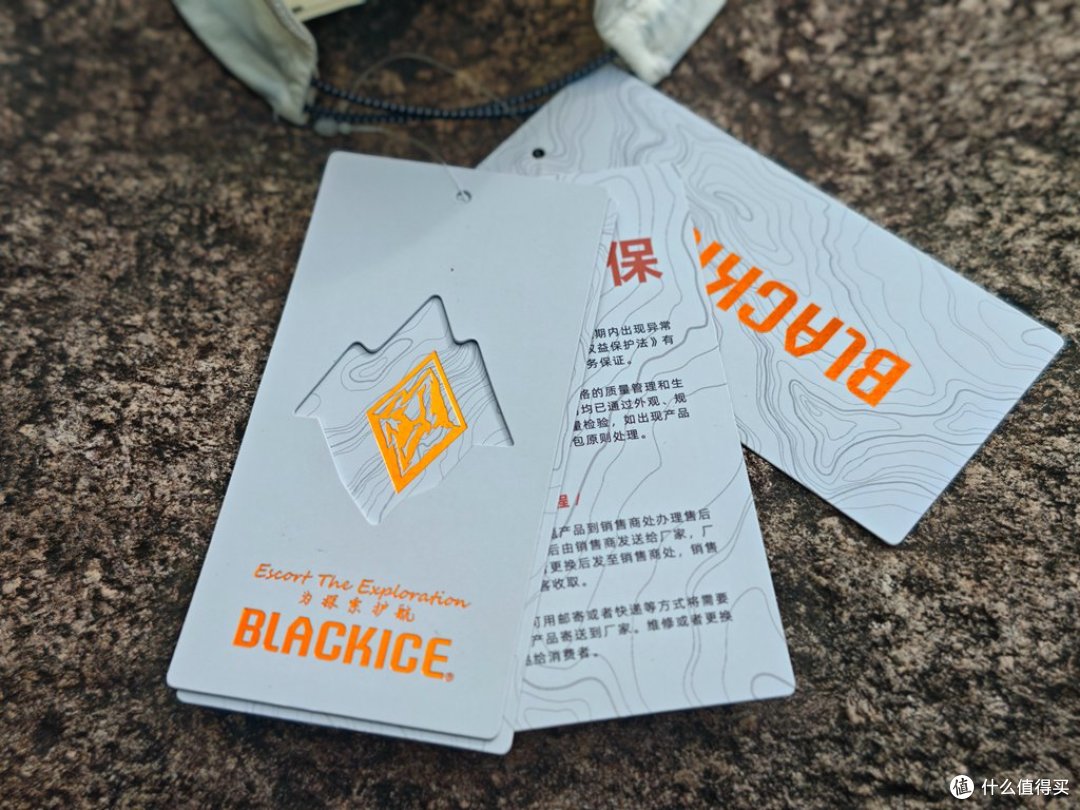 全网脱销爆款!黑冰轻量折叠防晒帽实测出行体验