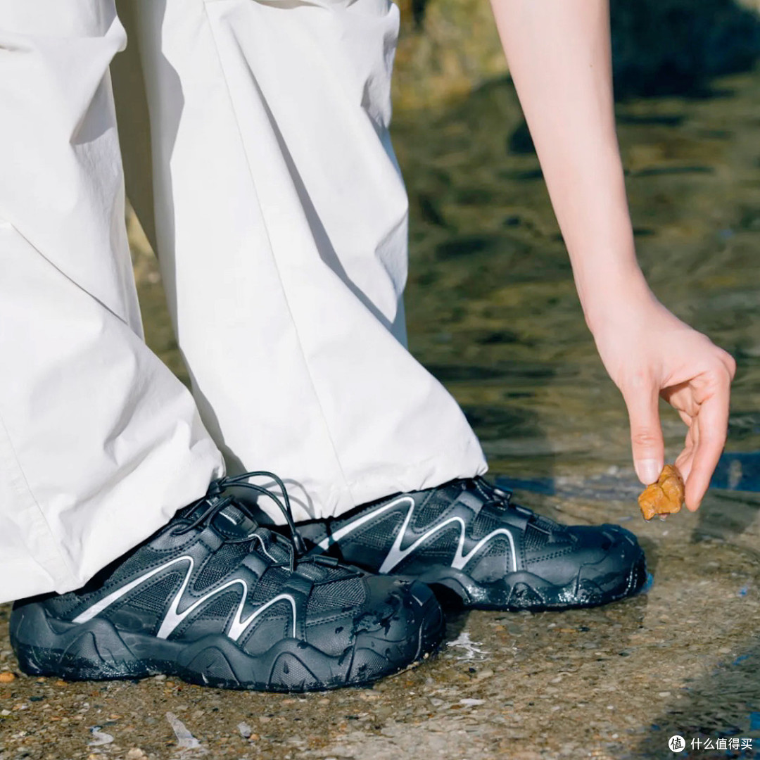 一套骆驼硬核穿搭,承包我整个夏天的海岸山野轻徒步~