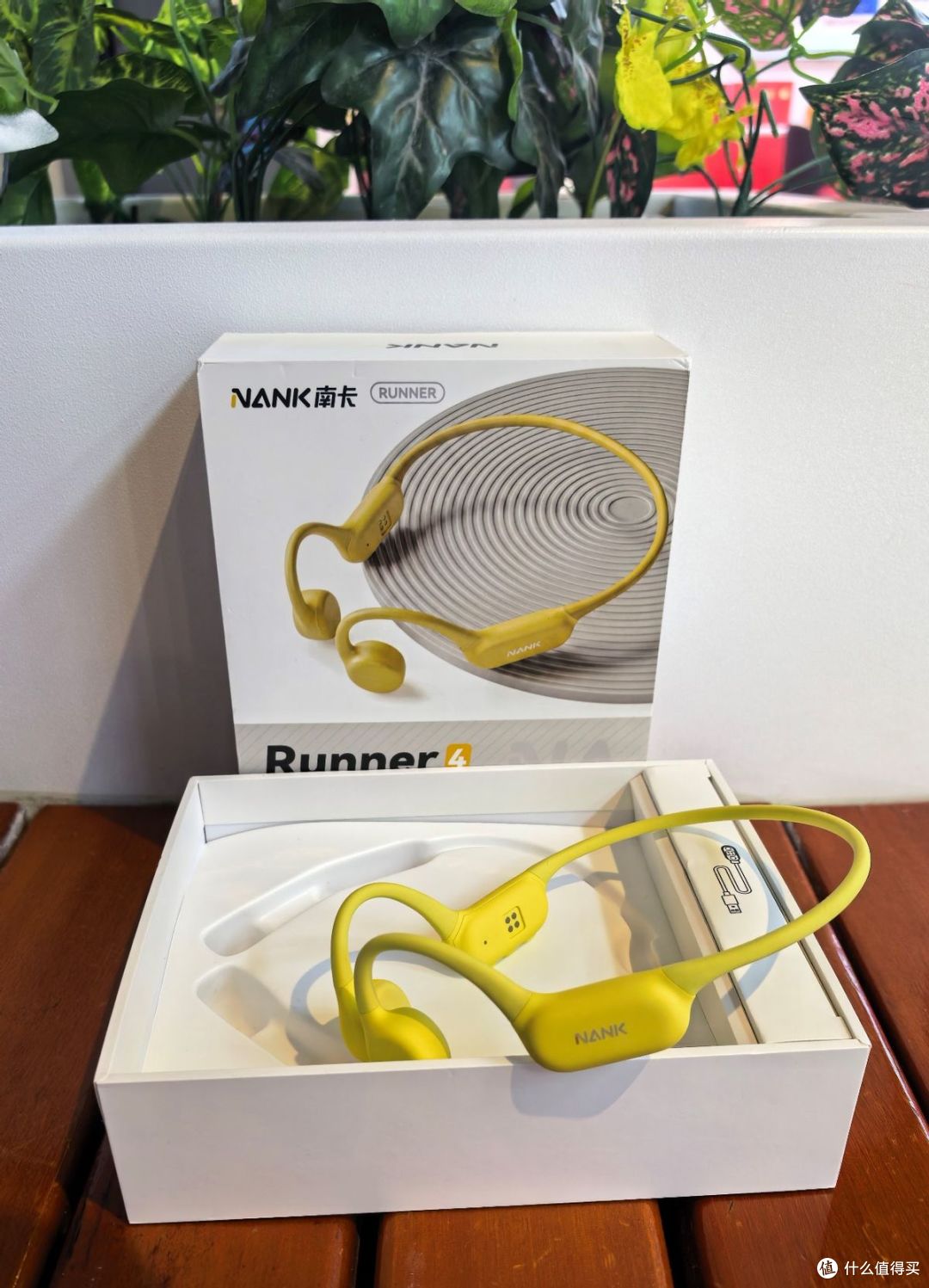 运动党闭眼入！南卡Runner 4骨传导耳机实测，百元价位千元体验