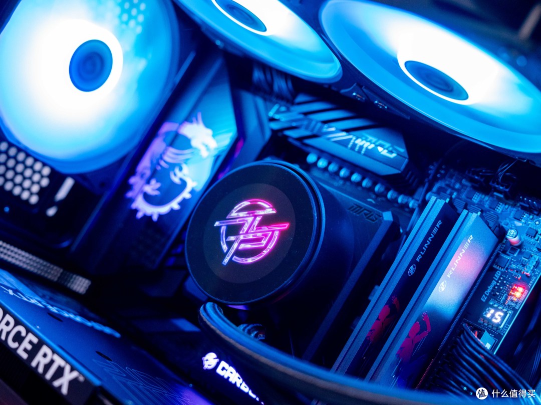 曲面玻璃加悬空底座，微星MPG VIXTA 300R PZ维斯塔机箱首晒