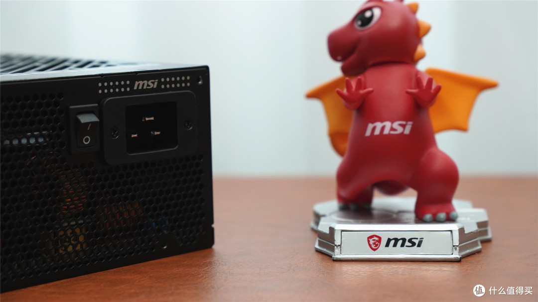 9900X3D+ 5080显卡！微星MPG Ai1300TS PCIE5月神电源装机实测