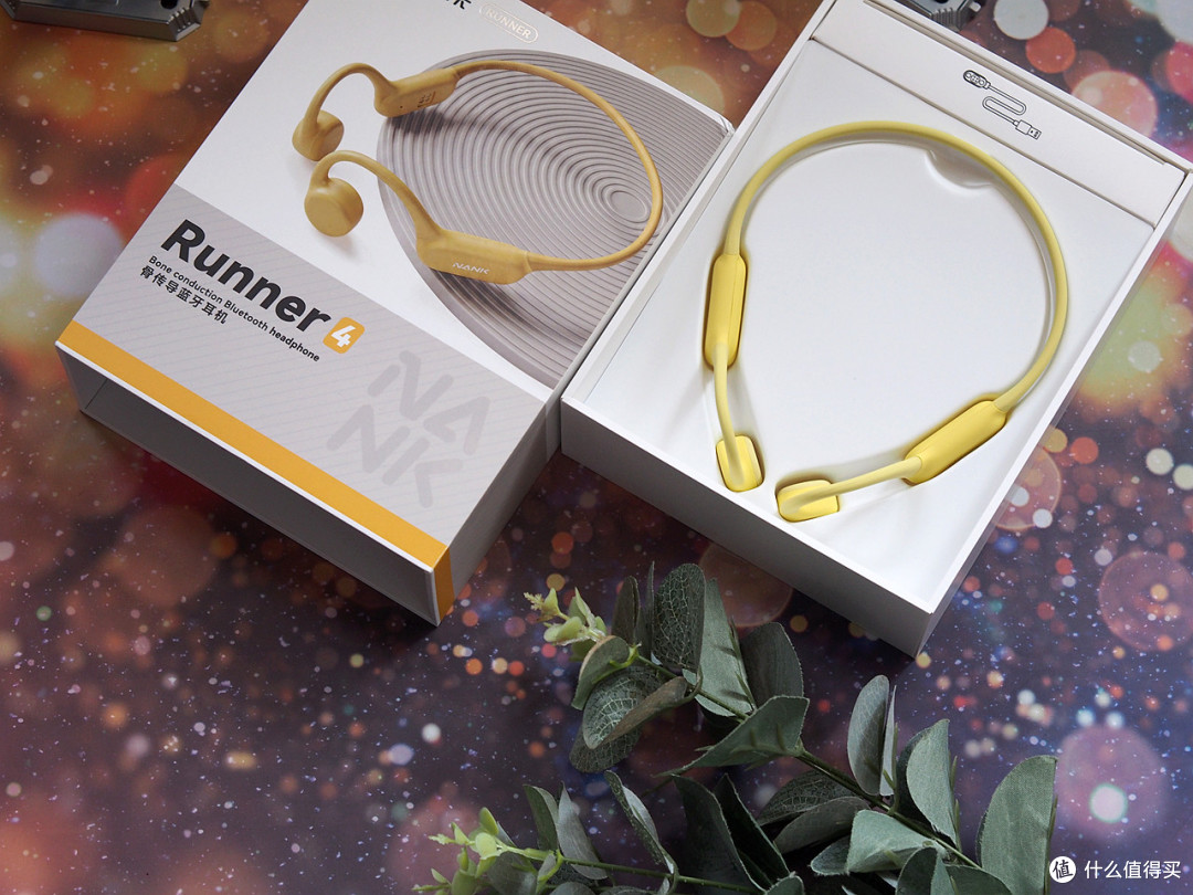 夏日玩水还想听音乐南卡Runner4骨传导耳机满足你的特殊需求。